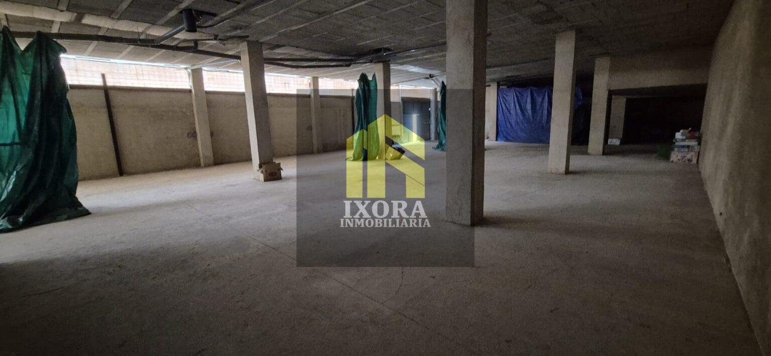 Gran Local cerca de Avenida de Andalucía (Linares) 27 IMG-20250401-WA0101